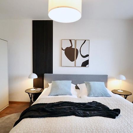 Sabe Apartment: Balcony + Free Parking + Netflix Wuppertal Exteriör bild